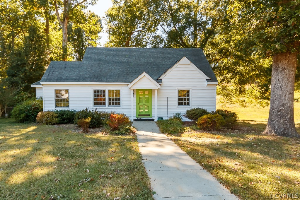 1306 Santa Anna Road Henrico, VA 23229 - Photo 1 of 31 Gallery Image 1