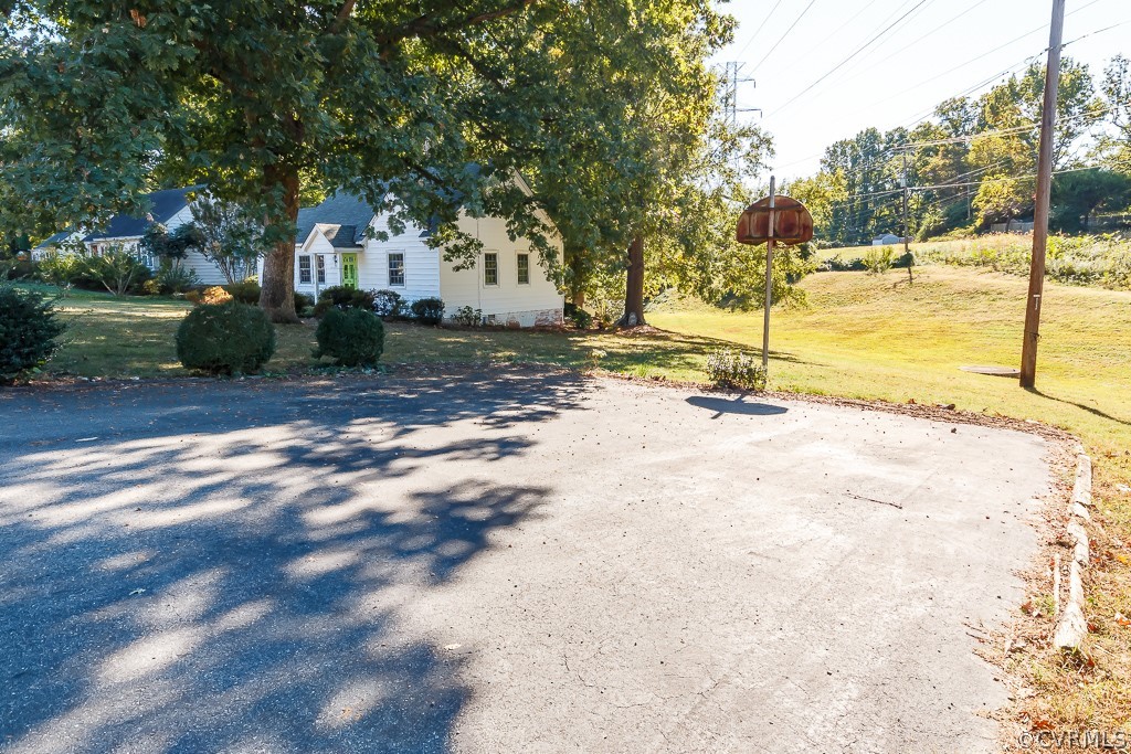 1306 Santa Anna Road Henrico, VA 23229 - Photo 31 of 31 Gallery Image 31