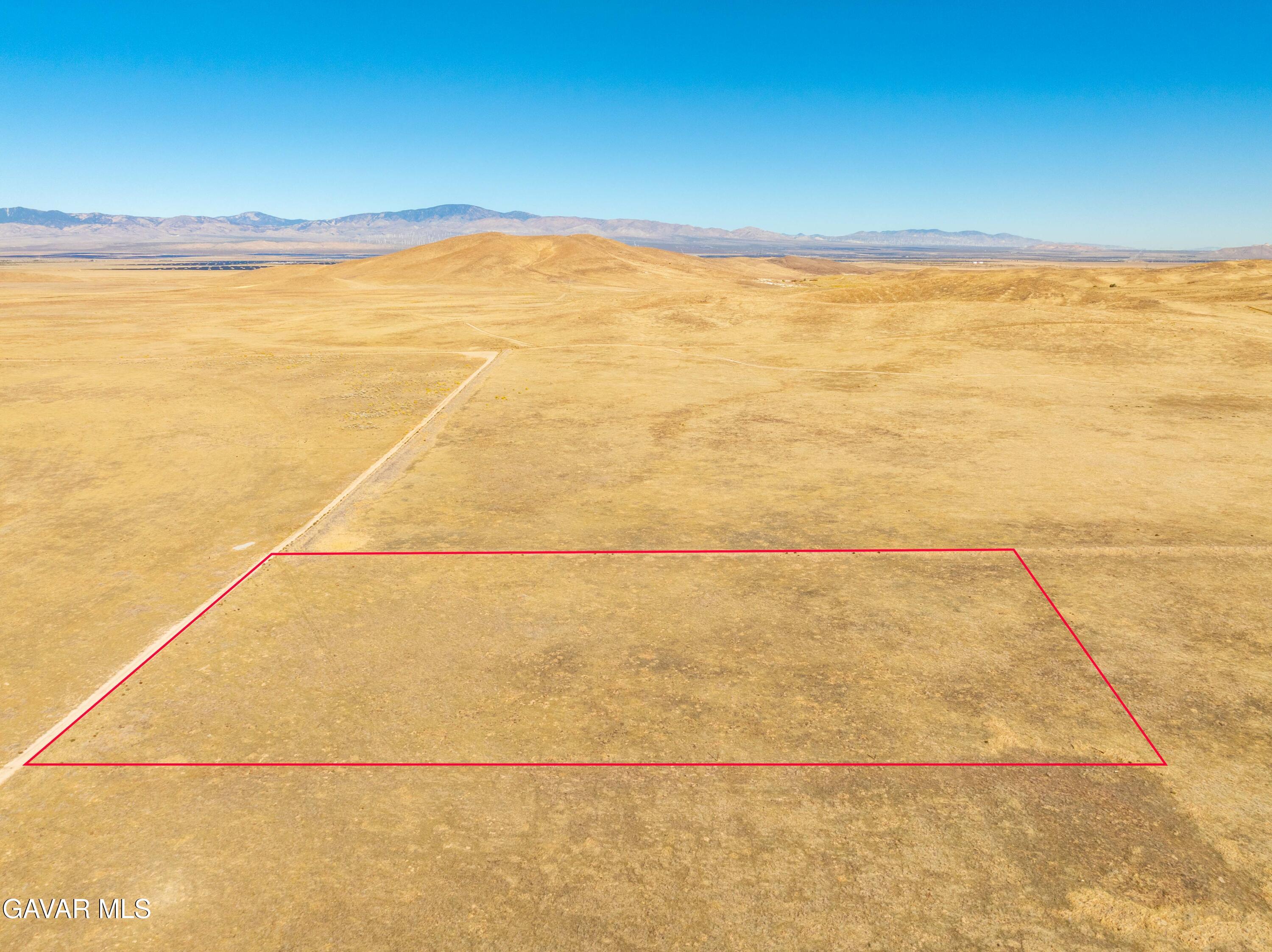 Vac/155th Street Lancaster, CA 93536 - Photo 7 of 10 a view of an ocean