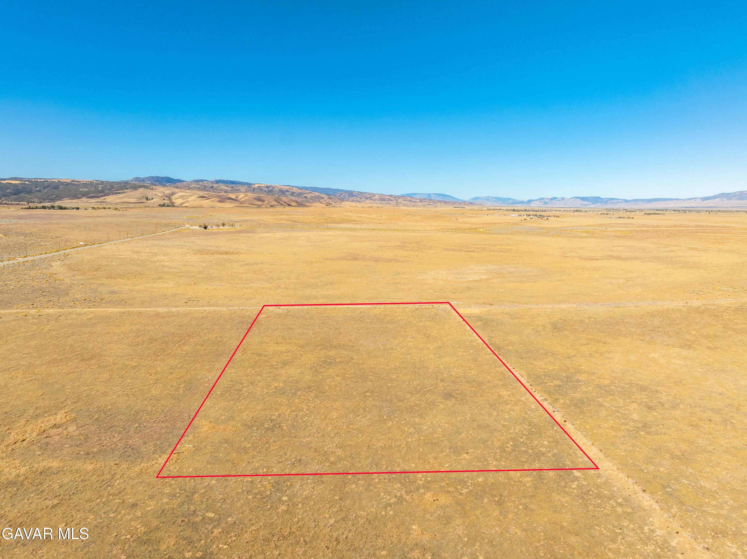 Vac/155th Street Lancaster, CA 93536 - Photo 8 of 10 a view of an ocean