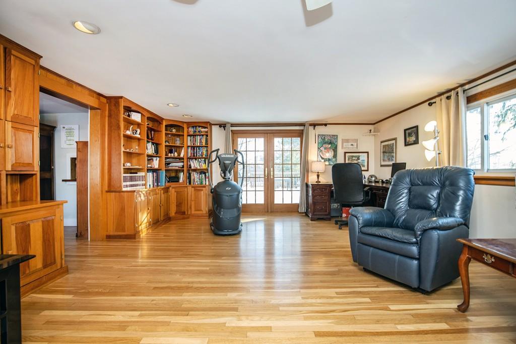 15 Maple Street Topsfield, MA 01983 - Photo 5 of 22 Gallery Image 5