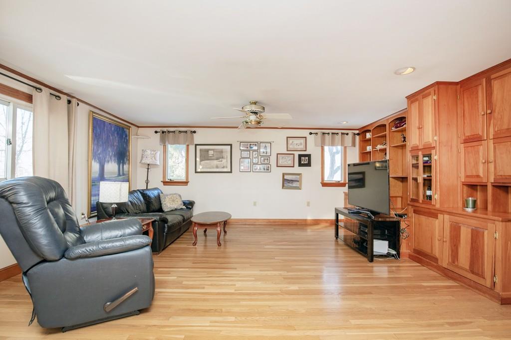 15 Maple Street Topsfield, MA 01983 - Photo 7 of 22 Gallery Image 7