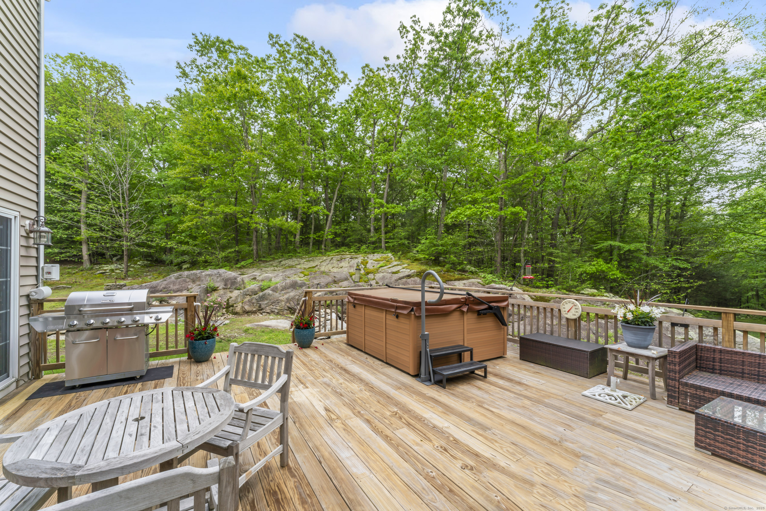 9 Jordan Hill Road Newtown, CT 06482 - Photo 30 of 38