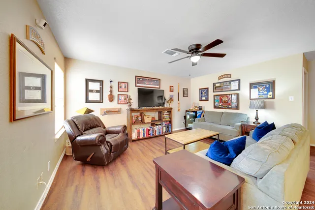 $350,000 | 10315 Red Iron Creek, Converse, TX 78109