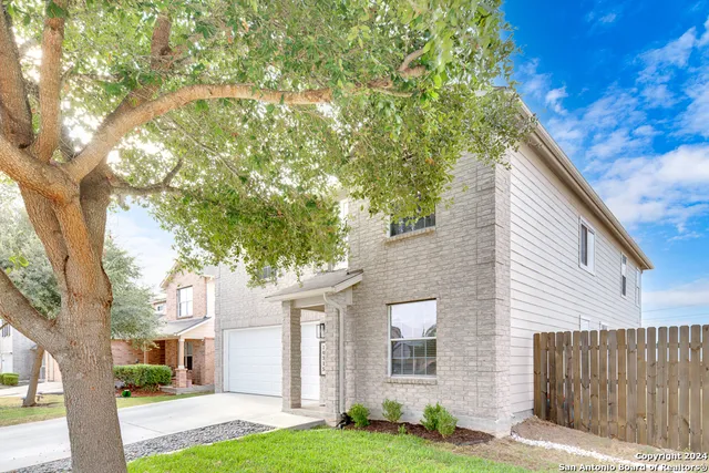 $350,000 | 10315 Red Iron Creek, Converse, TX 78109