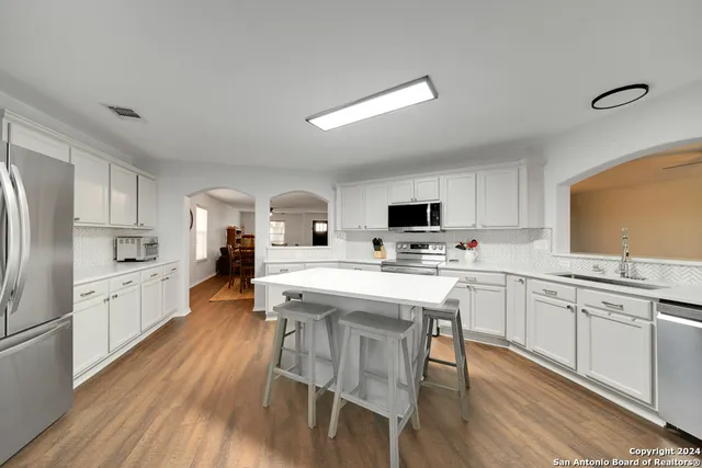 $350,000 | 10315 Red Iron Creek, Converse, TX 78109