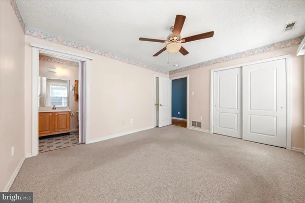 $295,000 | 662 Barbados Drive, Williamstown, NJ 08094