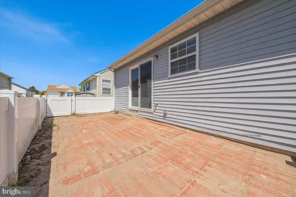 $295,000 | 662 Barbados Drive, Williamstown, NJ 08094