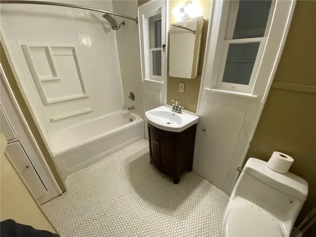 $1,450 | 209 South Whitney Street, Aransas Pass, TX 78336