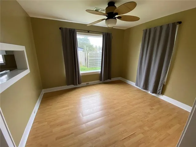 $1,450 | 209 South Whitney Street, Aransas Pass, TX 78336