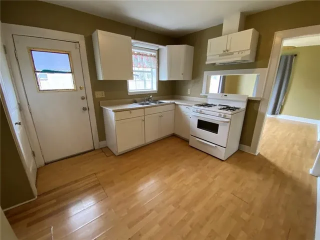 $1,450 | 209 South Whitney Street, Aransas Pass, TX 78336