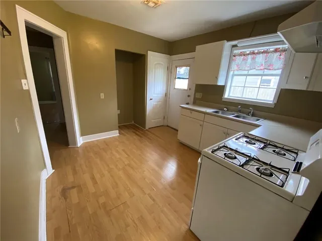 $1,450 | 209 South Whitney Street, Aransas Pass, TX 78336