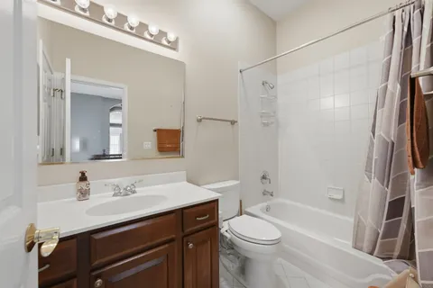 $624,500 | 18936 West Woodale Trail, Lake Villa, IL 60046
