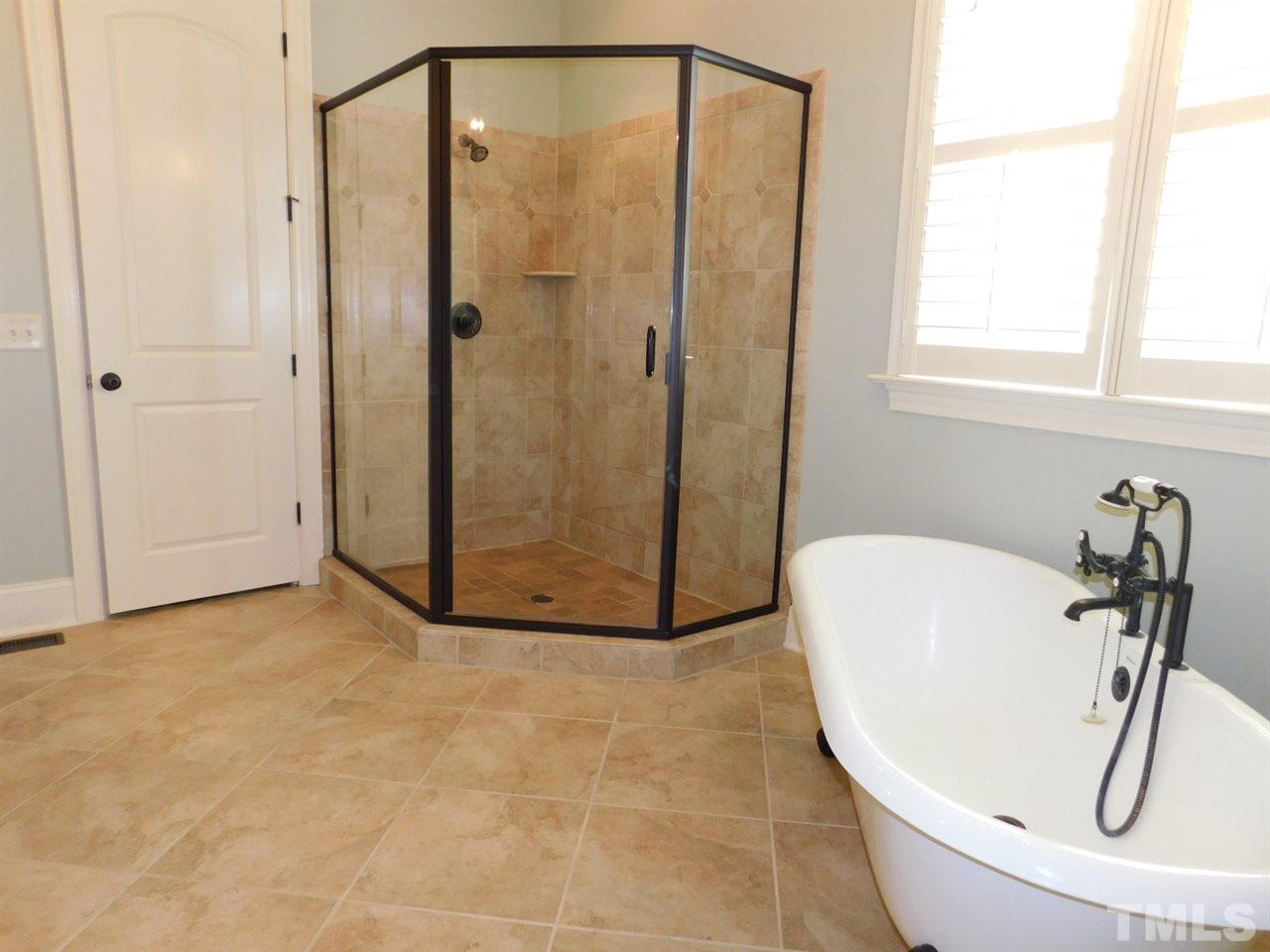 4724 Adler Pass Raleigh, NC 27612 - Photo 12 of 25 Gallery Image 12