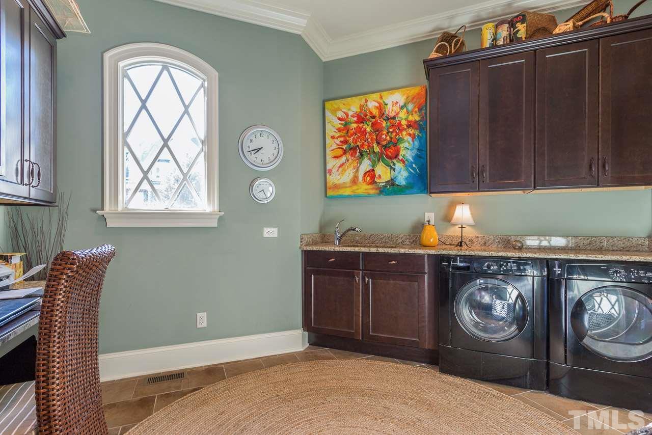 4724 Adler Pass Raleigh, NC 27612 - Photo 14 of 25 Gallery Image 14