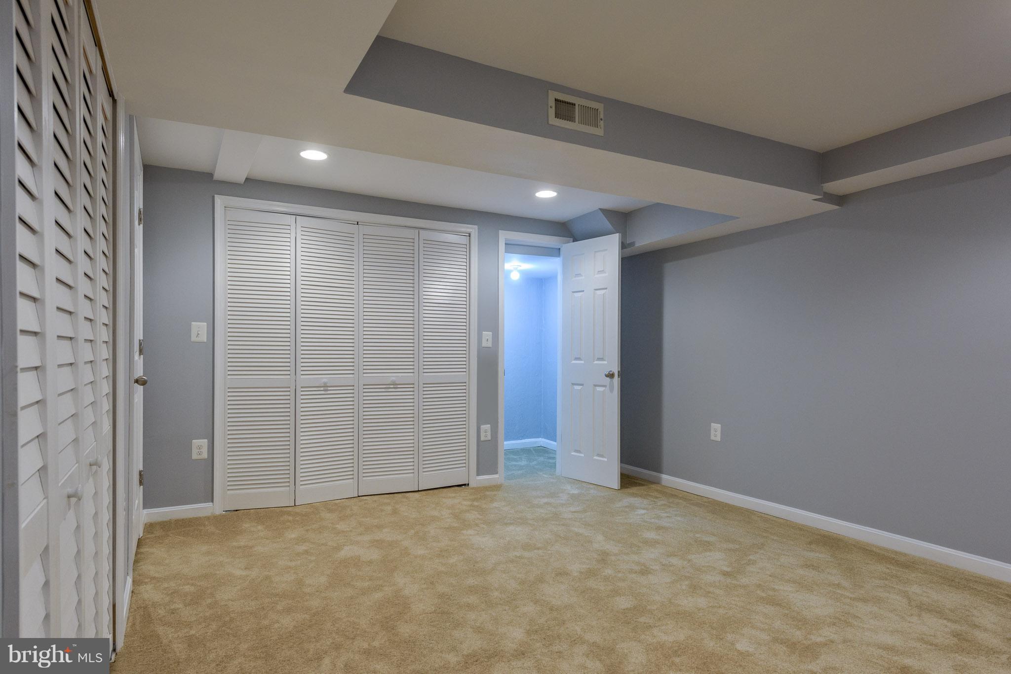 4809 Strathdale Road Baltimore, MD 21206 - Photo 19 of 27 Family Room