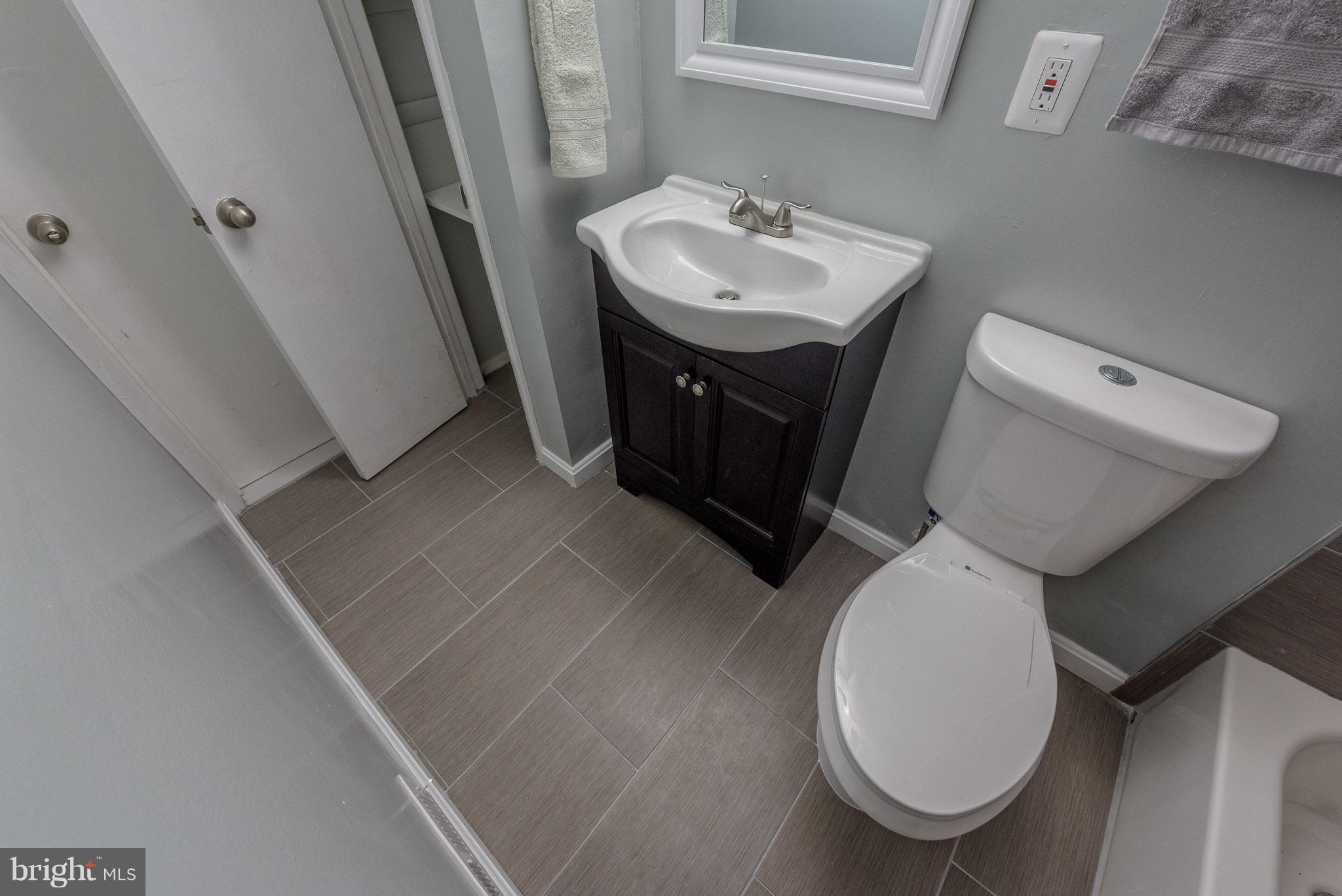 4809 Strathdale Road Baltimore, MD 21206 - Photo 21 of 27 Bath