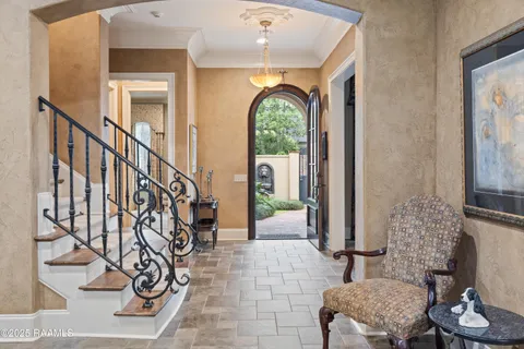 $935,000 | 104 Avallach Drive, Lafayette, LA 70503