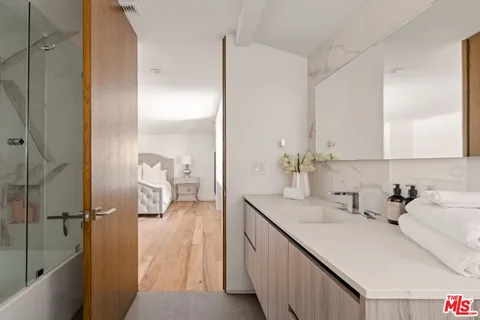 $8,495,000 | 9108 Alanda Place, Beverly Hills, CA 90210