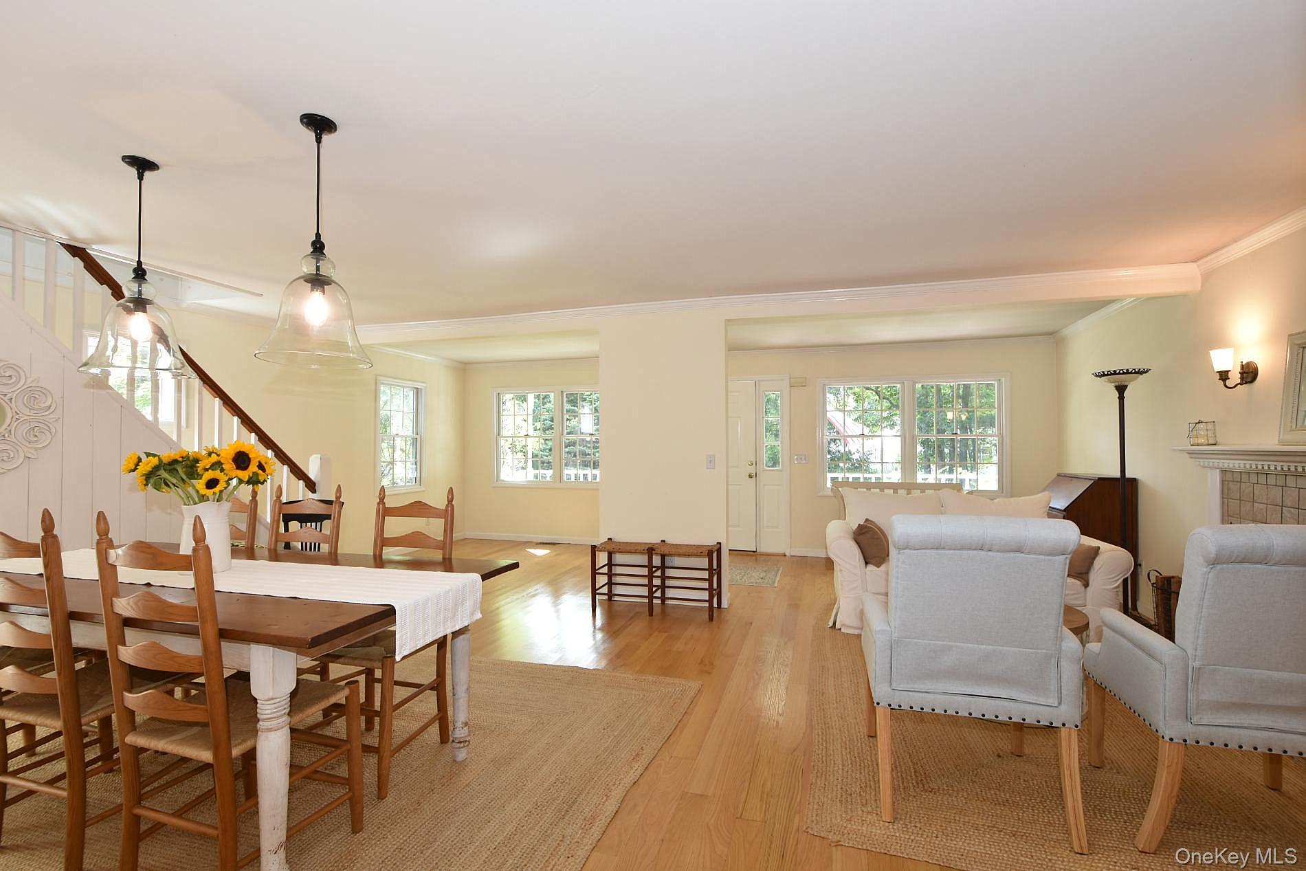 11 Urbans Road Sound Beach, NY 11789 - Photo 12 of 37 Gallery Image 12