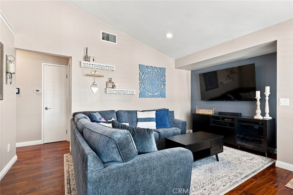 12351 Daisy Court Rancho Cucamonga, CA 91739 - Photo 7 of 30 Gallery Image 7