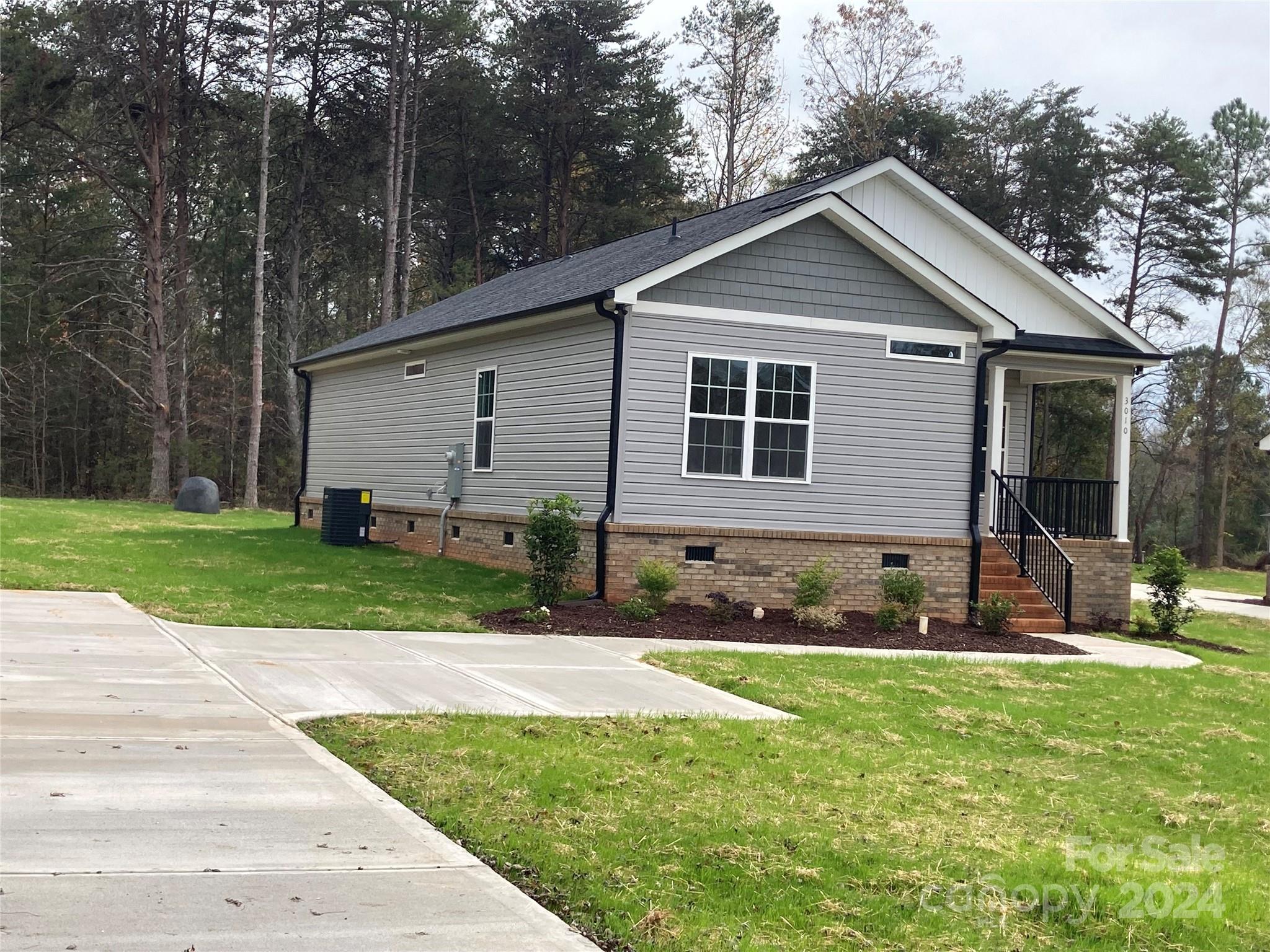 3010 Forbes Road Gastonia, NC 28056 - Photo 3 of 22 Gallery Image 3