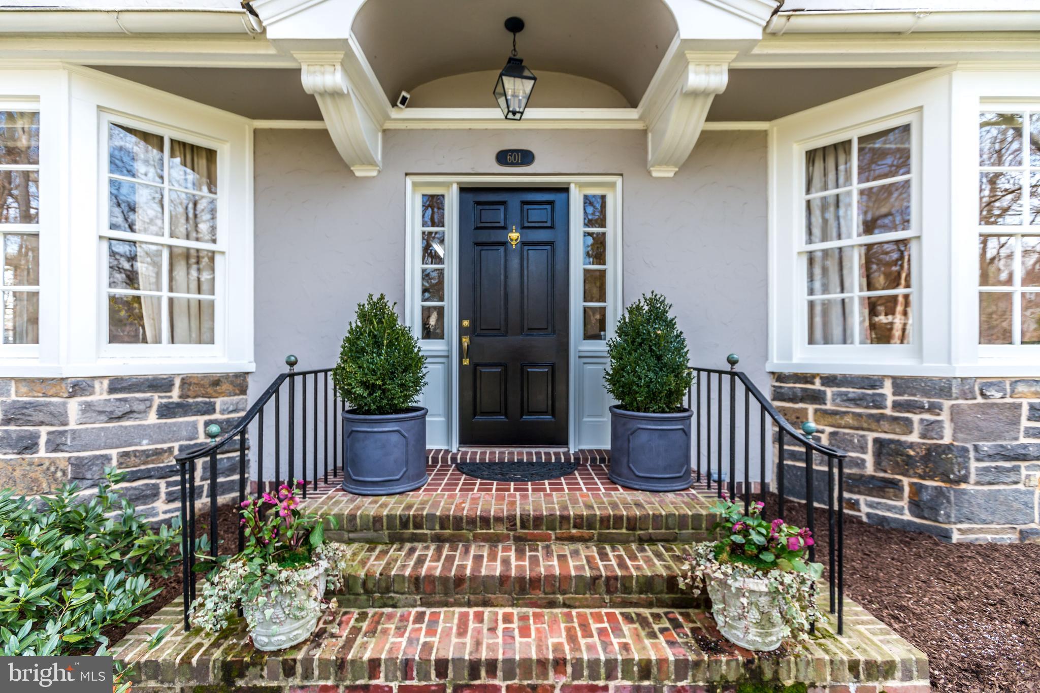 601 Somerset Road Baltimore, MD 21210 - Photo 1 of 52 Welcome to 601 Somerset Road