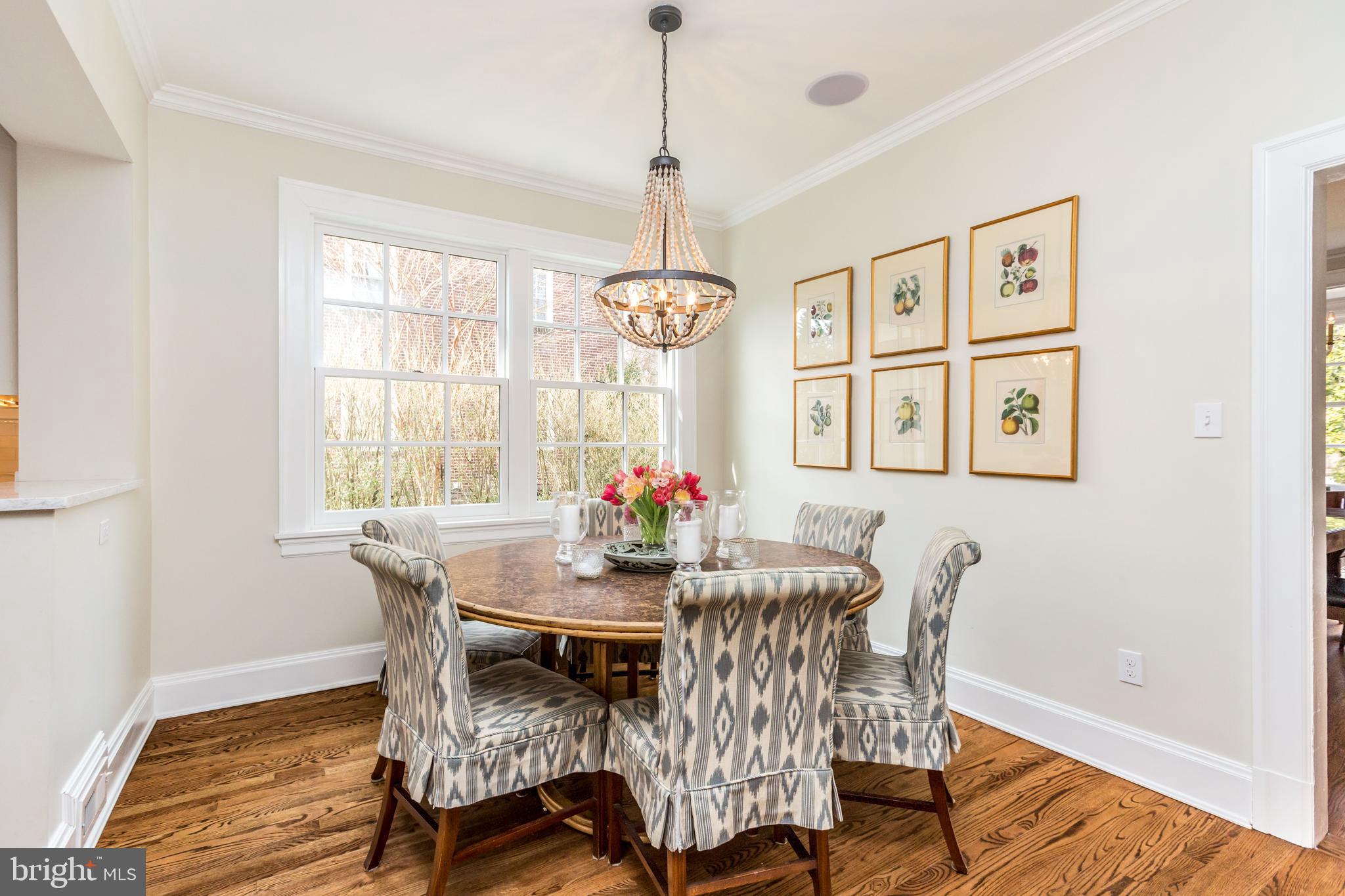601 Somerset Road Baltimore, MD 21210 - Photo 22 of 52 Intimate family and friends breakfast room