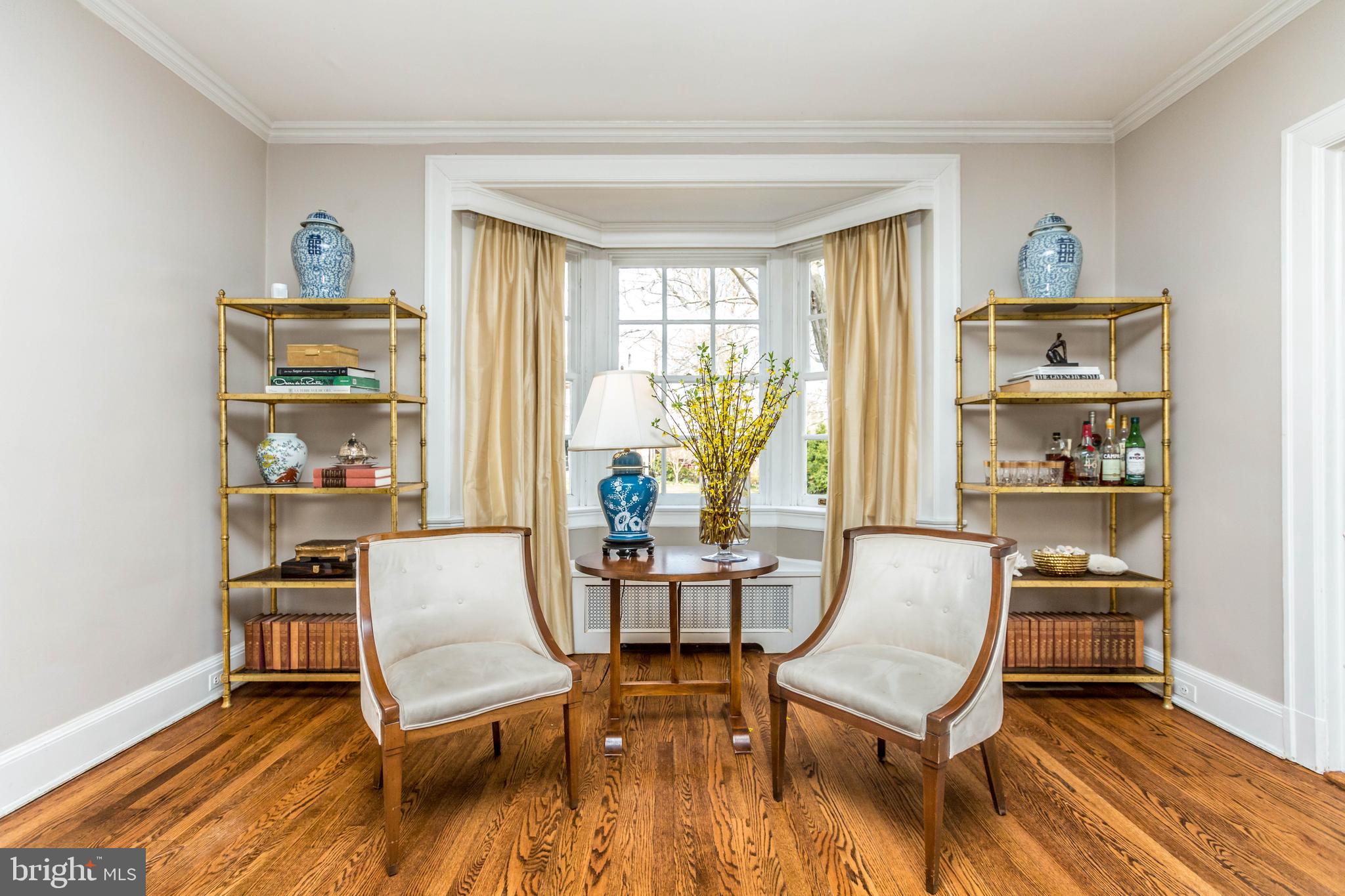 601 Somerset Road Baltimore, MD 21210 - Photo 9 of 52 Beautiful wood floors