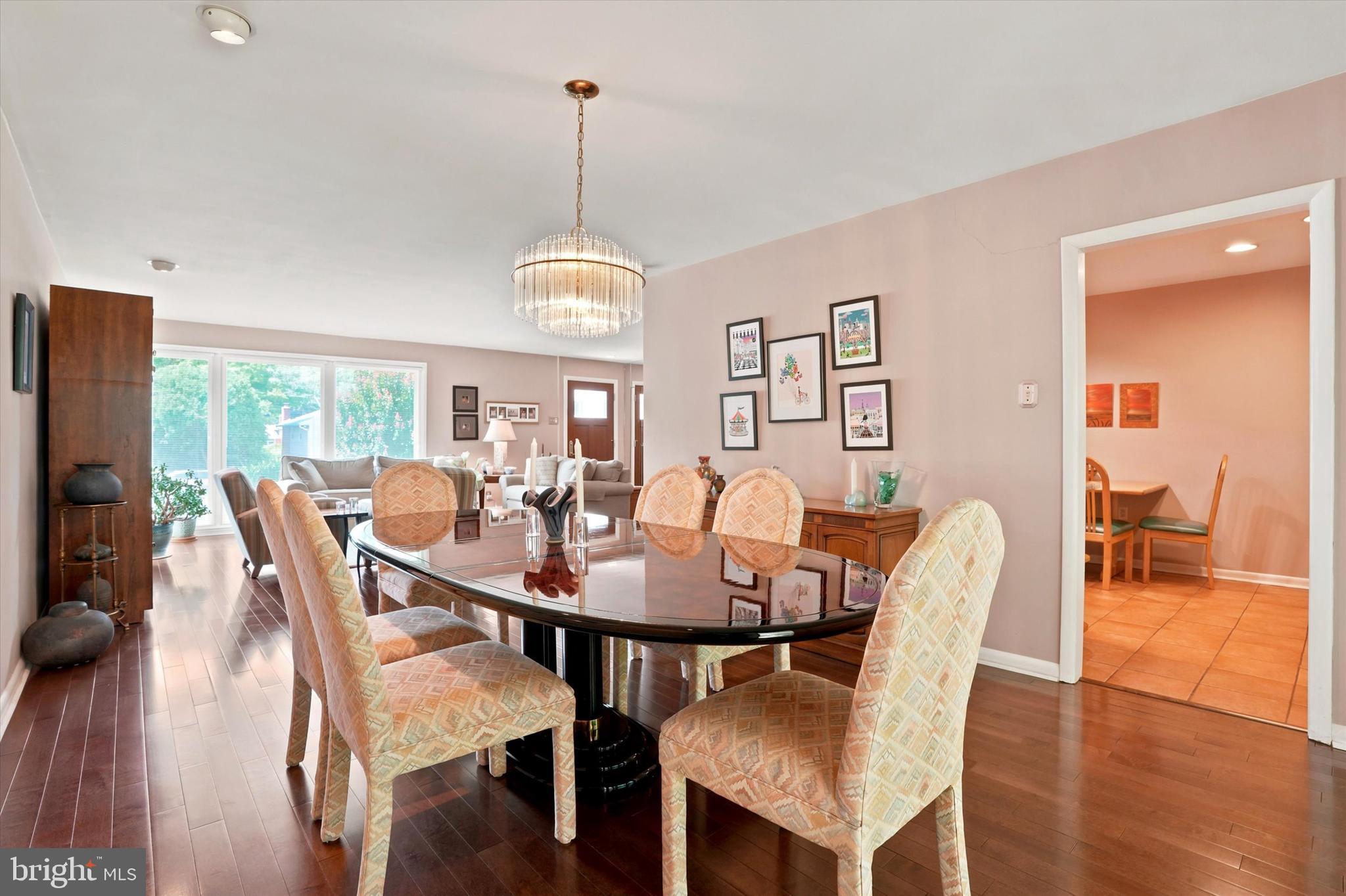 627 Meadow Road Huntingdon Valley, PA 19006 - Photo 12 of 34