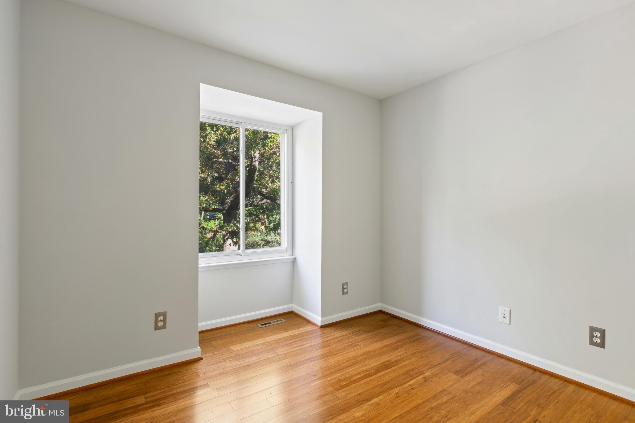6016 Timber Hollow Lane Springfield, VA 22152 - Photo 23 of 47 Gallery Image 23