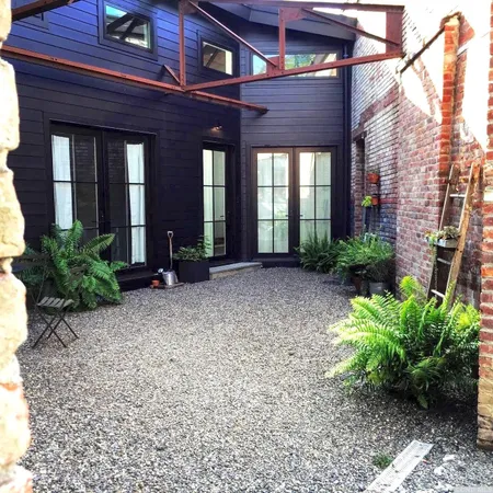 $2,300 | 747 1/2 Columbia Street, Unit 1, Hudson, NY 12534