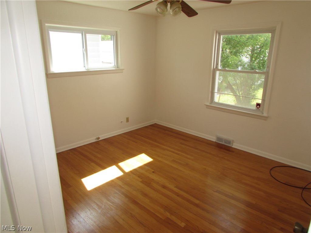 20732 Applegate Road Maple Heights, OH 44137 - Photo 27 of 41