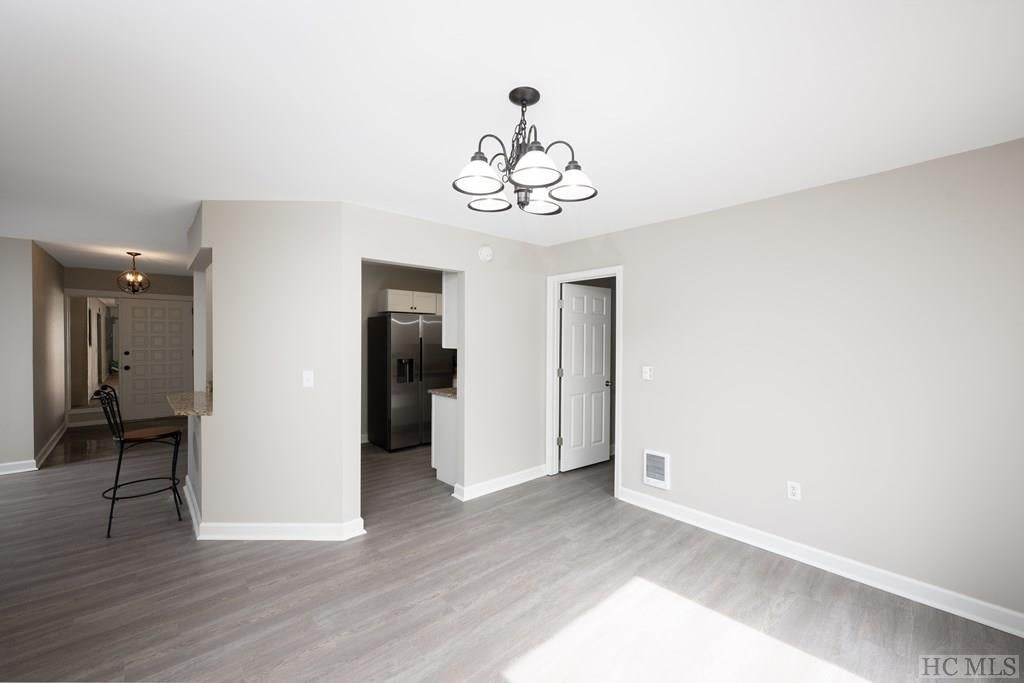 435-3A Overlook Road, Unit 3A Sapphire, NC 28774 - Photo 15 of 57 Gallery Image 15