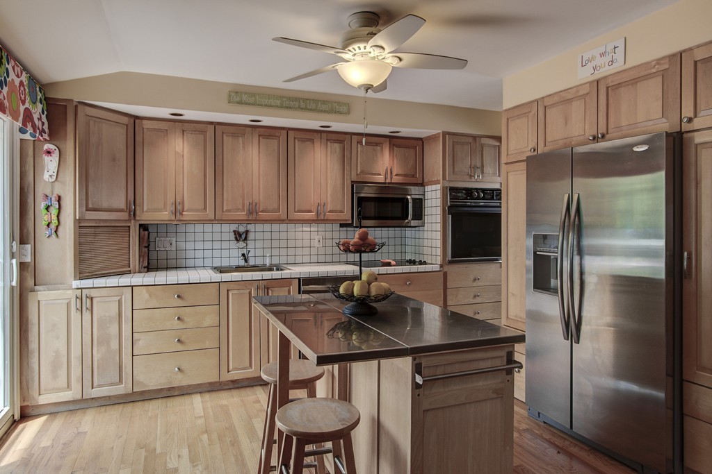 36 Temi Road Holliston, MA 01746 - Photo 13 of 30 Gallery Image 13