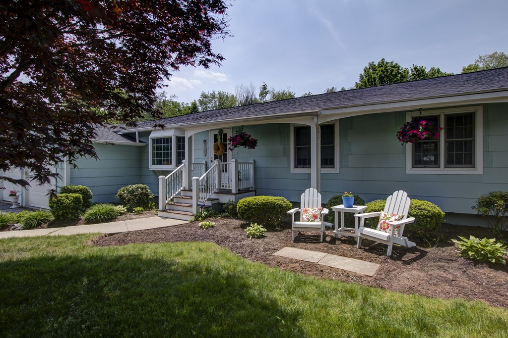 36 Temi Road Holliston, MA 01746 - Photo 4 of 30 Gallery Image 4