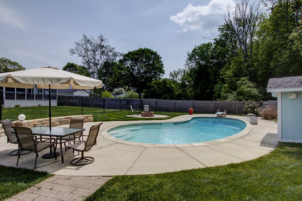36 Temi Road Holliston, MA 01746 - Photo 6 of 30 Gallery Image 6
