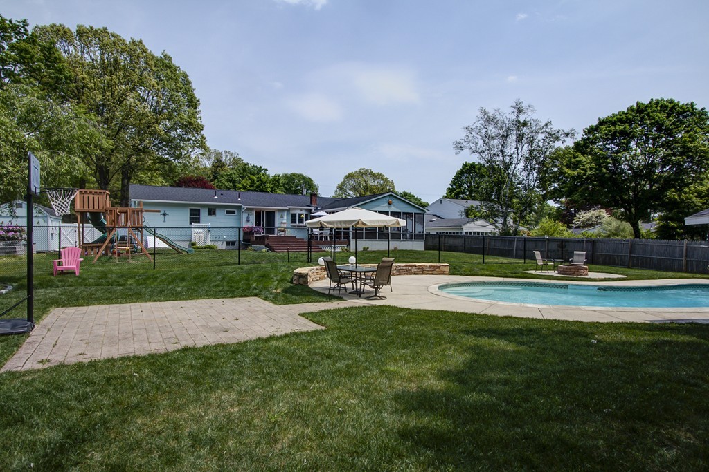 36 Temi Road Holliston, MA 01746 - Photo 7 of 30 Gallery Image 7