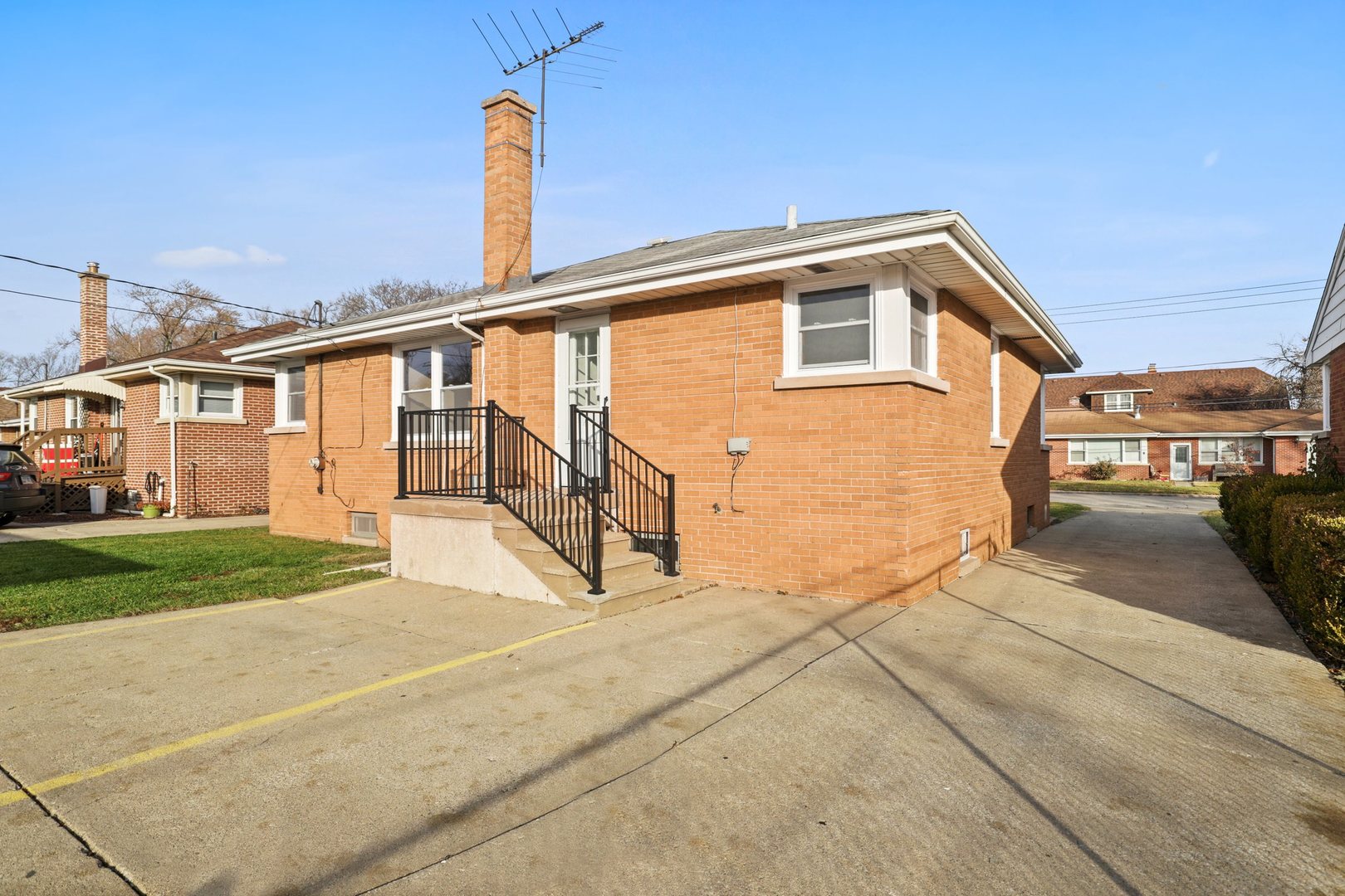 5817 Chicago Avenue Berkeley, IL 60163 - Photo 22 of 26