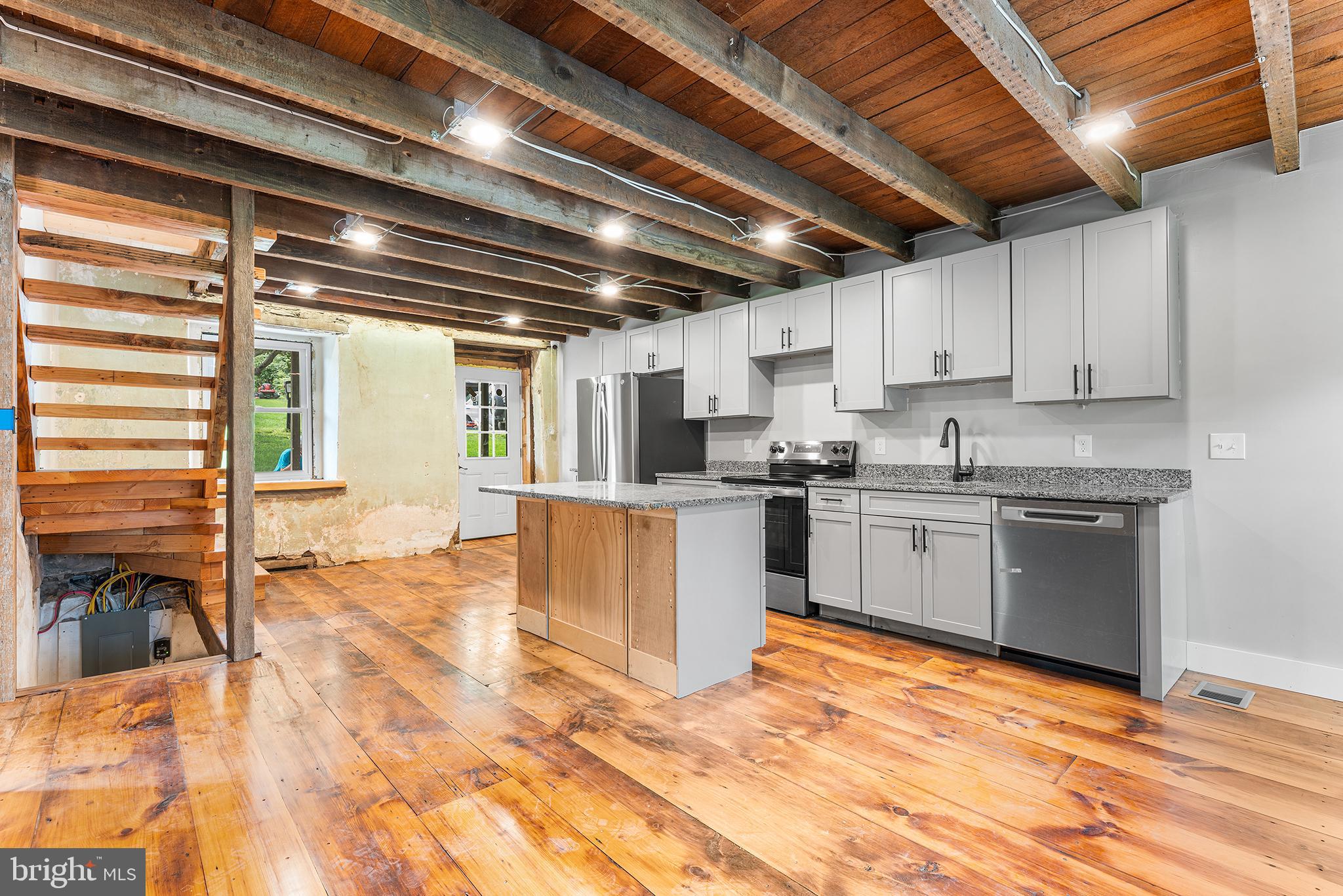 69 Cromby Road Phoenixville, PA 19460 - Photo 4 of 38 Gallery Image 4