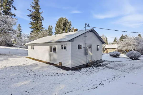$219,900 | 405 Mc Coy Street, Oakesdale, WA 99158