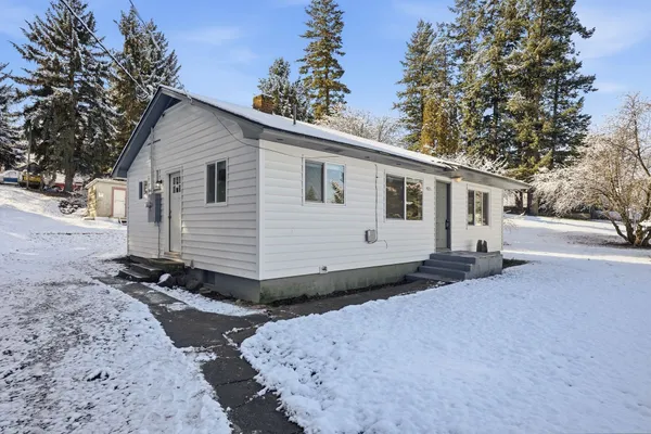 $219,900 | 405 Mc Coy Street, Oakesdale, WA 99158