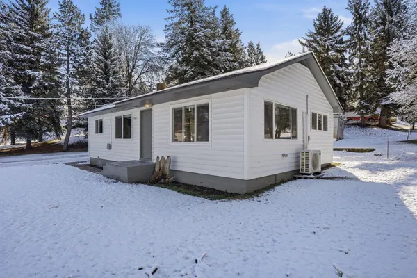 $219,900 | 405 Mc Coy Street, Oakesdale, WA 99158