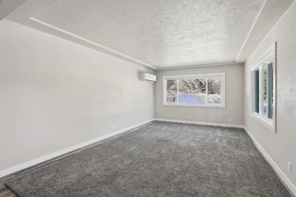 $219,900 | 405 Mc Coy Street, Oakesdale, WA 99158