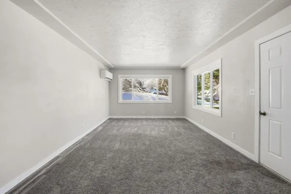 $219,900 | 405 Mc Coy Street, Oakesdale, WA 99158