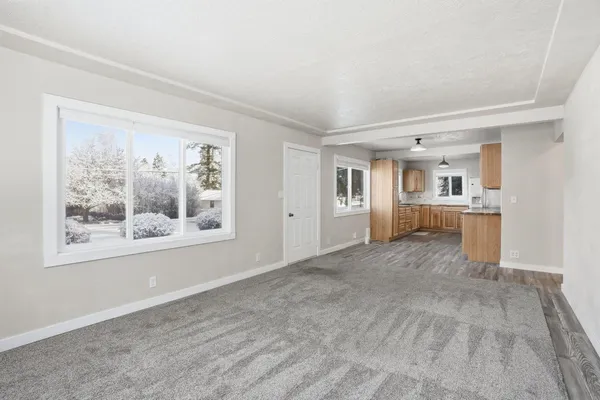 $219,900 | 405 Mc Coy Street, Oakesdale, WA 99158