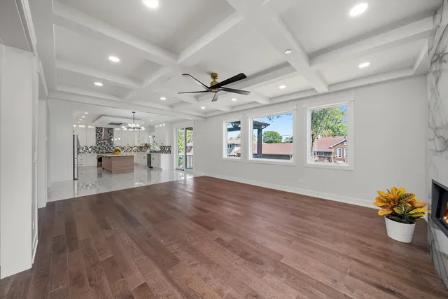 $975,000 | 10441 South 83rd Avenue, Palos Hills, IL 60465