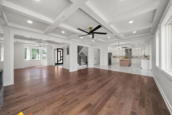 $975,000 | 10441 South 83rd Avenue, Palos Hills, IL 60465