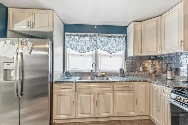 $320,000 | 98 Pocasset Avenue, Providence, RI 02909