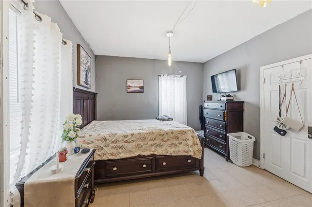 $320,000 | 98 Pocasset Avenue, Providence, RI 02909